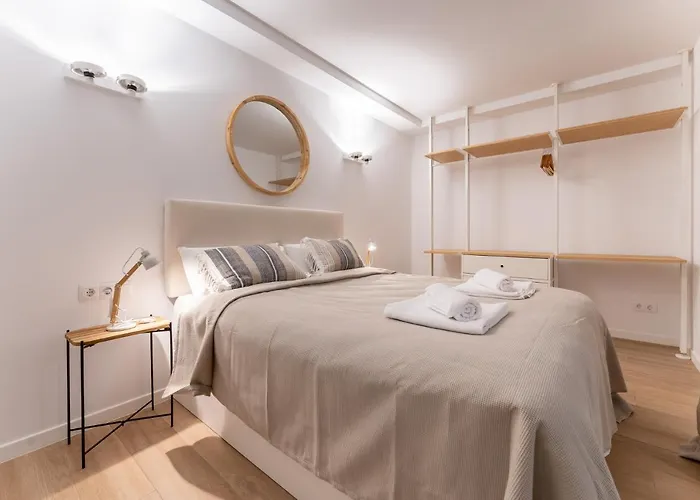 Luxury Beachfront Living On The With Big Terrace トレモリノス